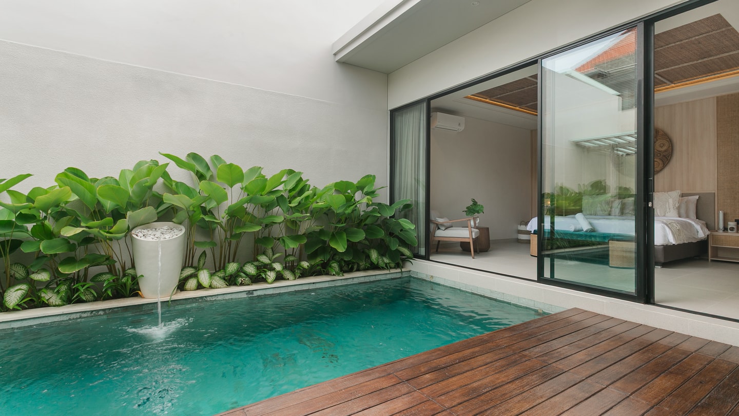 Deneva - Private Pool & Bathtub, Near Berawa Beach in Canggu, Bali — image 15