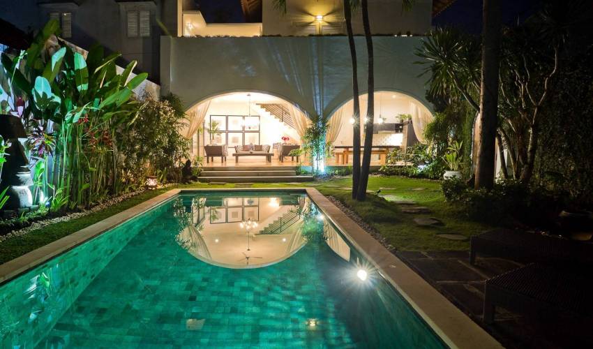 Seminyak Villa 3433 — image 2