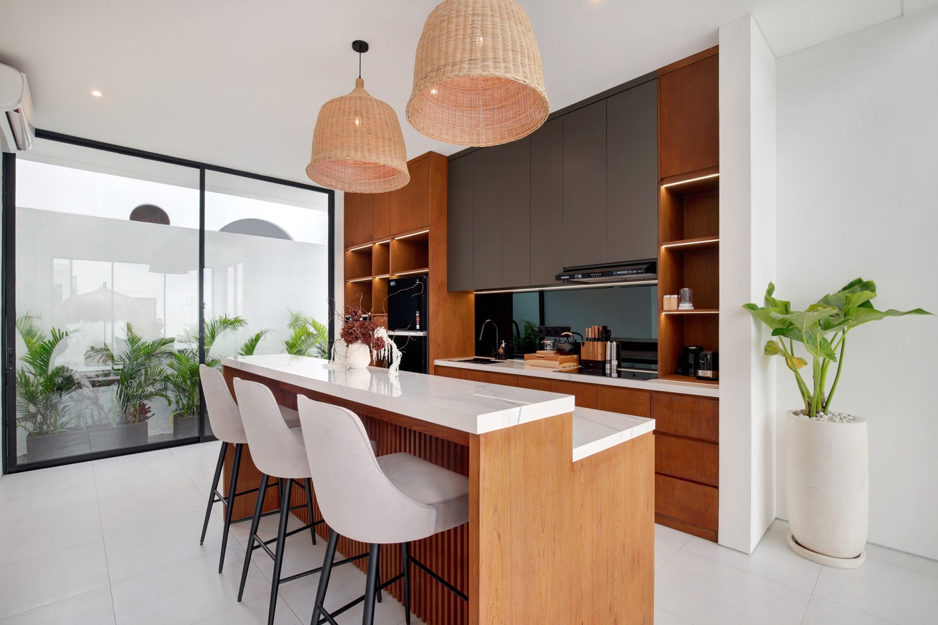 LOT III - Three Bedroom Villa in Pererenan, Bali — image 9