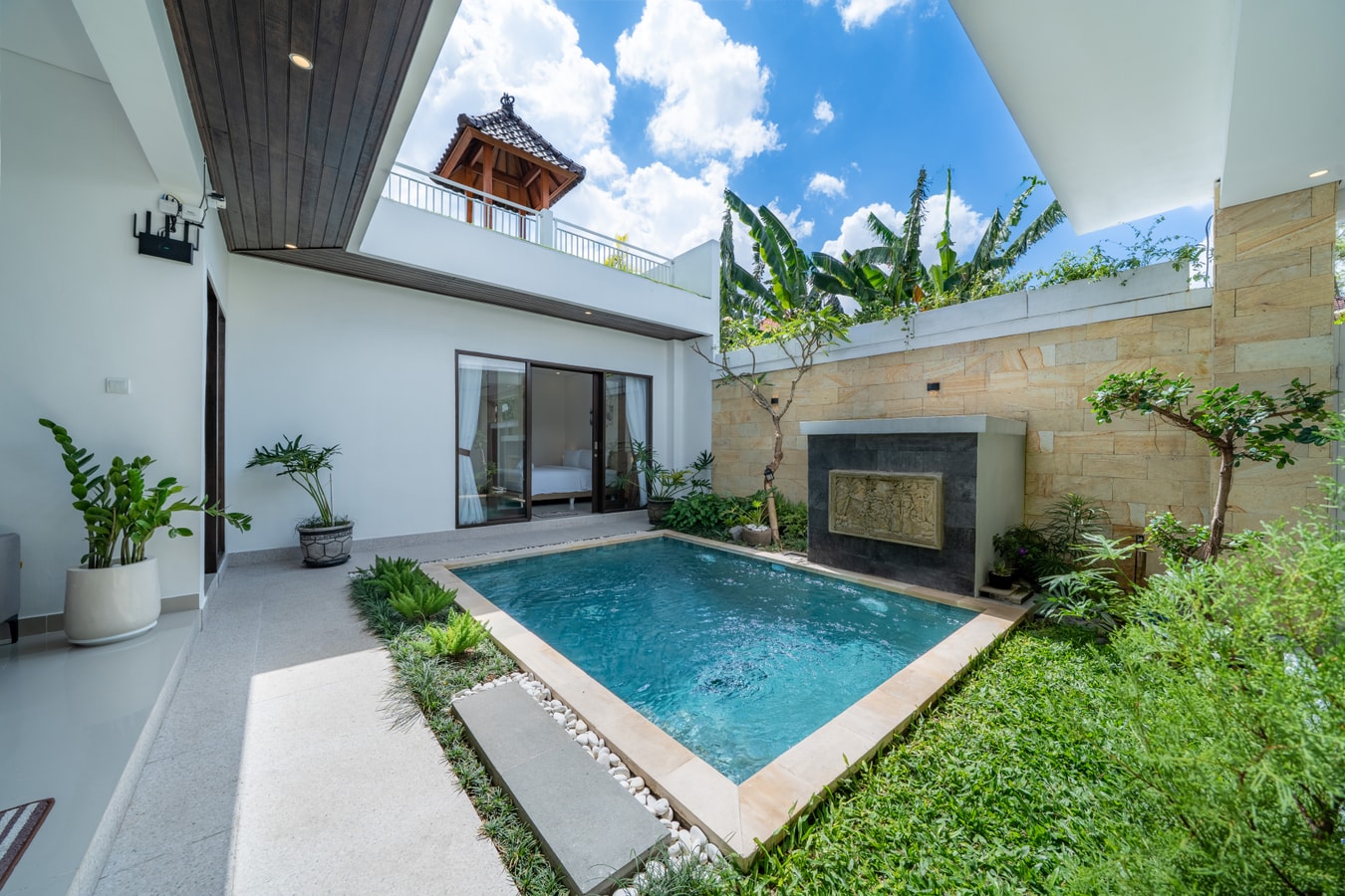 Addhika - Rooftop Terrace Villa with Pool, Berawa in Canggu, Bali — image 13
