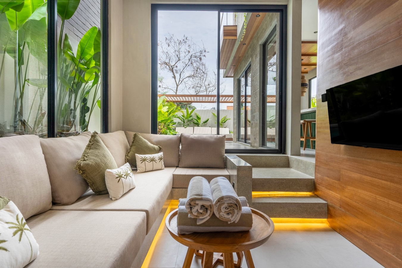 Nanna 4 - 2 Bedroom Villa with Pool, Canggu in Canggu, Bali — image 5