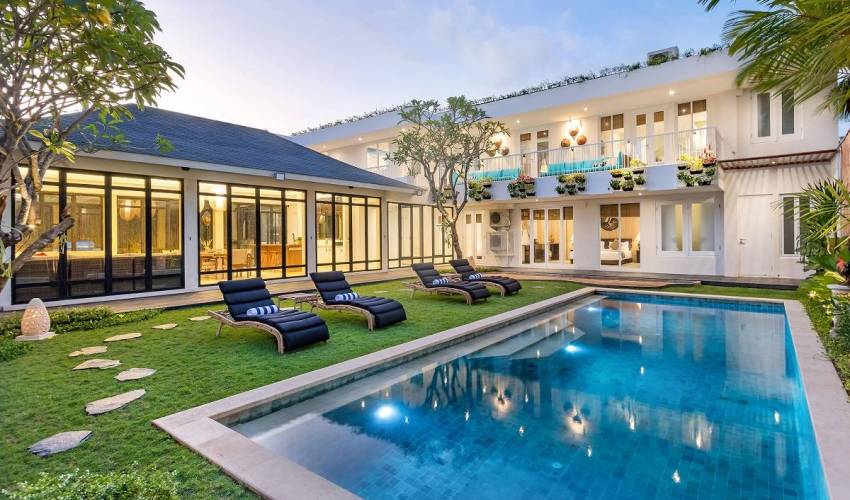 Seminyak Villa 3959 — image 2