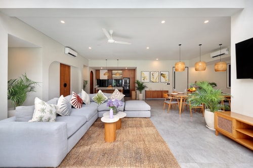 Berawa Escape 4BR Villa | Private Pool & Rooftop in Canggu, Bali — image 2