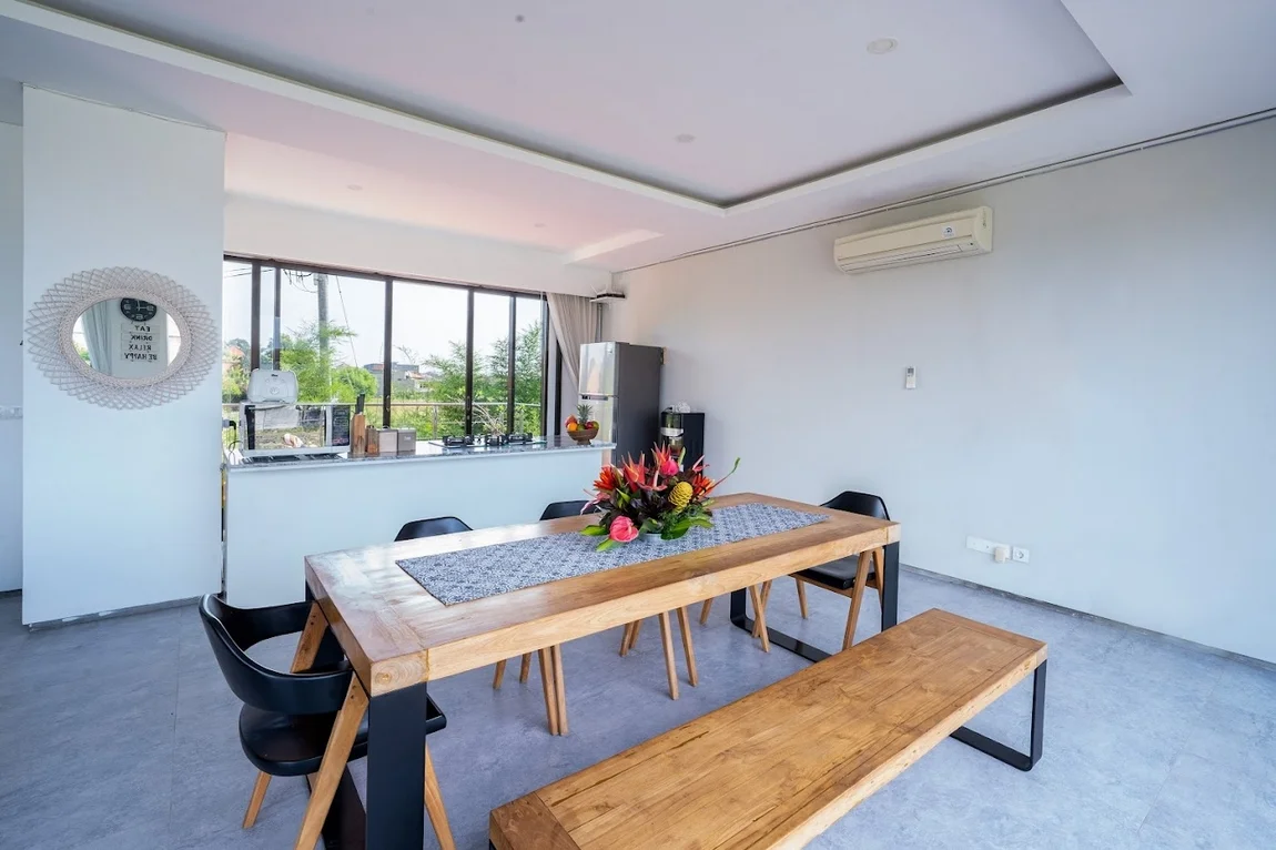 4-Bedroom Villa Rental with Private Pool near Seminyak – Stylish Hideaway — image 12