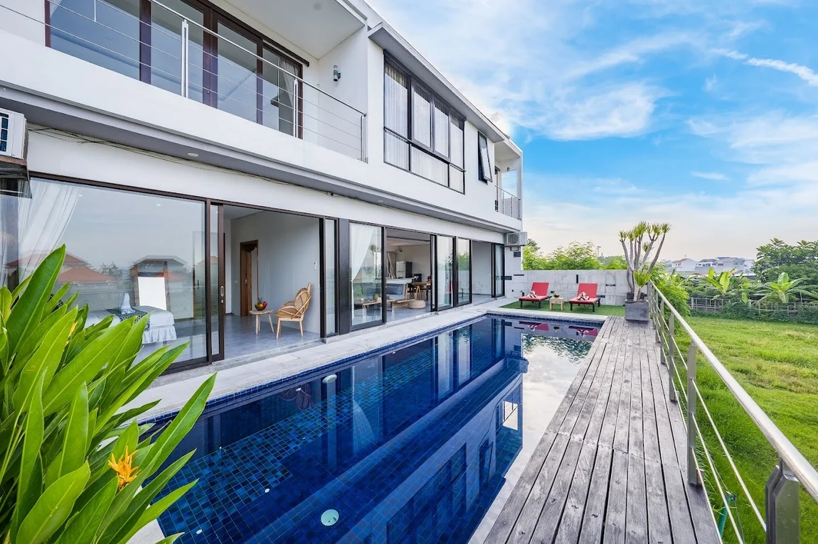4-Bedroom Villa Rental with Private Pool near Seminyak – Stylish Hideaway — image 3
