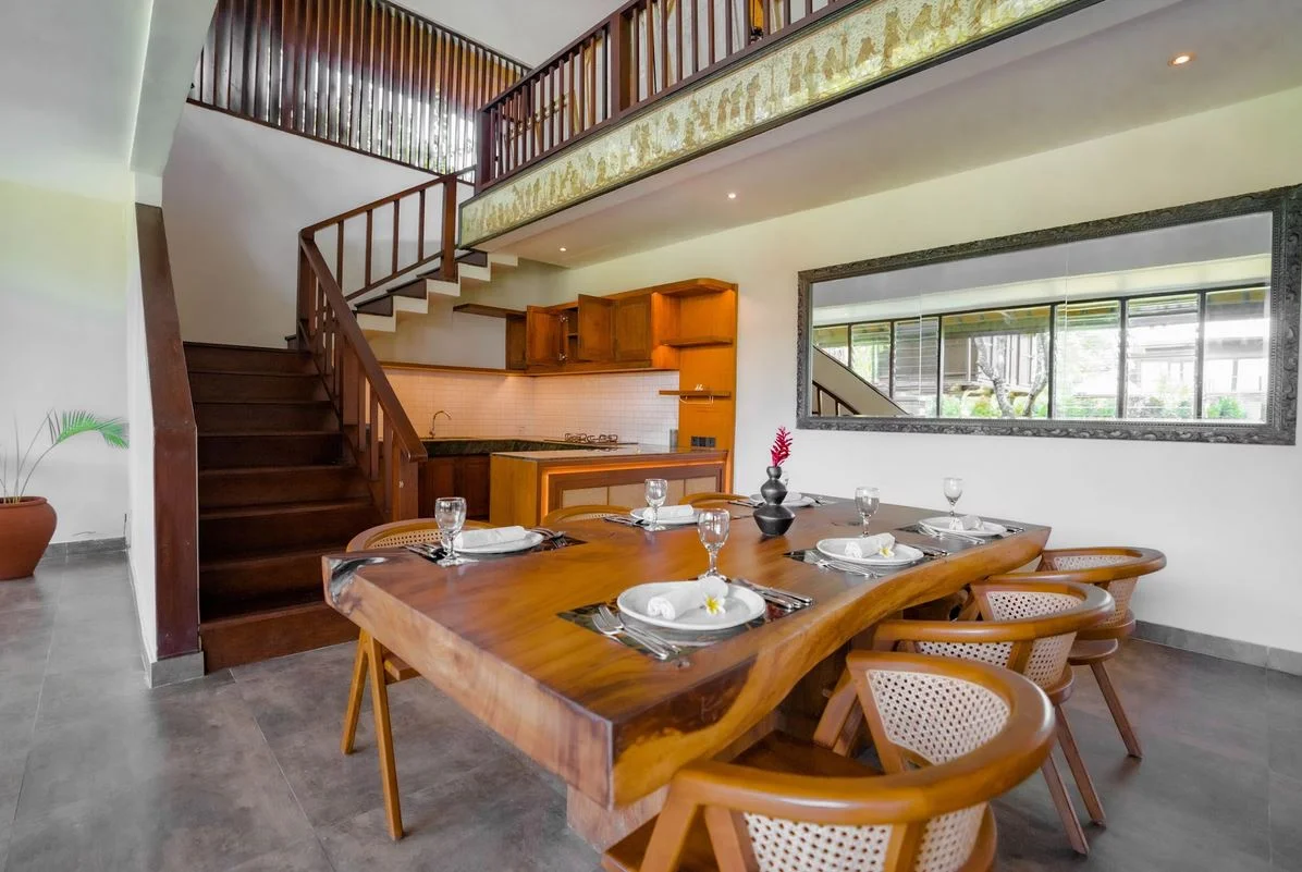 3BR Authentic Balinese Villa with Private Pool in Seminyak — image 9