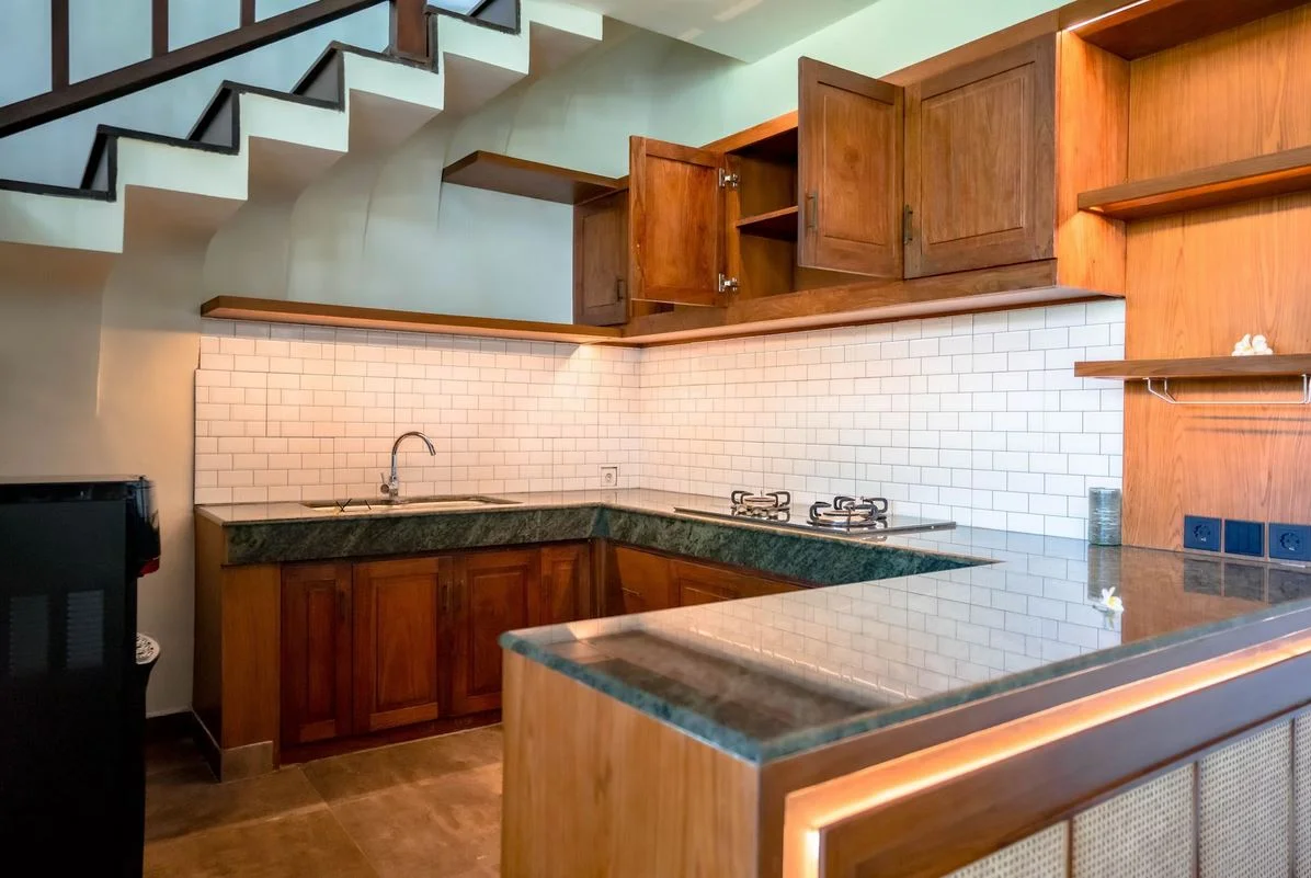 3BR Authentic Balinese Villa with Private Pool in Seminyak — image 11