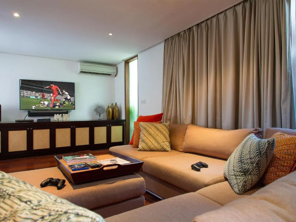 Luxury 6-Bedroom Villa in the Heart of Seminyak – BVI2360 — image 11