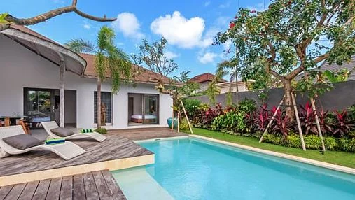Stylish 3-Bedroom Tropical Chic Villa near Seminyak – BVI45381 — image 3