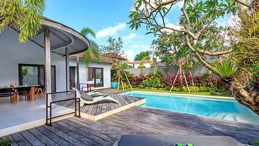 Stylish 3-Bedroom Tropical Chic Villa near Seminyak – BVI45381 — image 4