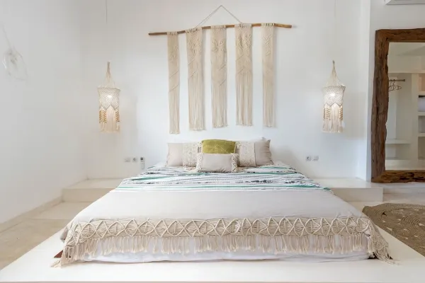 Chic 3-Bedroom Tropical Villa in Central Seminyak – Pool, Garden & BBQ – BVI45618 — image 11