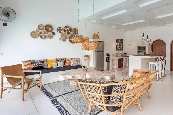 Chic 3-Bedroom Tropical Villa in Central Seminyak – Pool, Garden & BBQ – BVI45618 — image 8