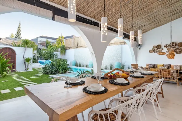Chic 3-Bedroom Tropical Villa in Central Seminyak – Pool, Garden & BBQ – BVI45618 — image 14