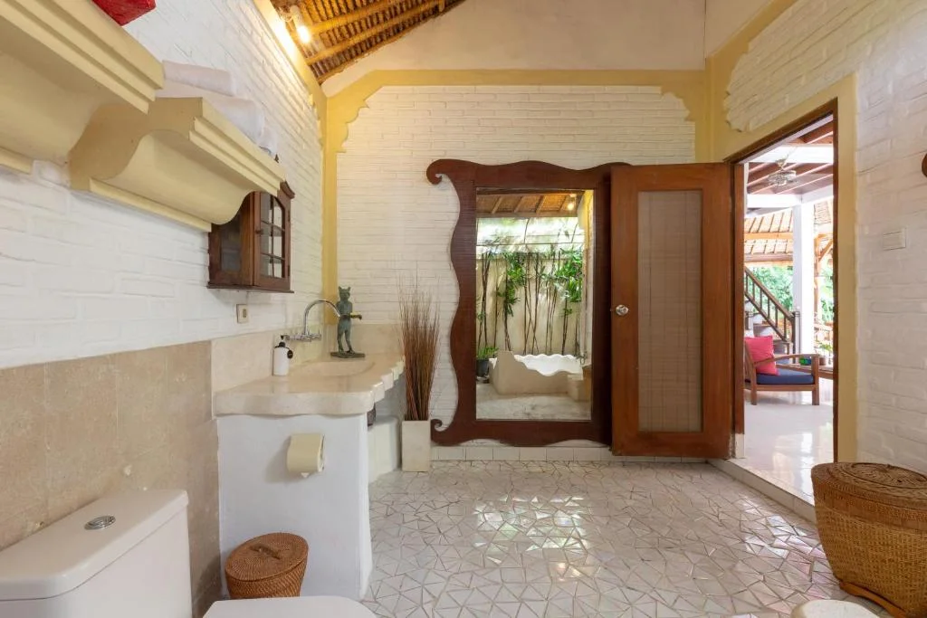 Tranquil 3-Bedroom Villa in Seminyak with Lush Garden & Private Pool – BVI45885 — image 15