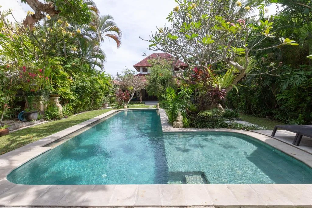 Tranquil 3-Bedroom Villa in Seminyak with Lush Garden & Private Pool – BVI45885 — image 6