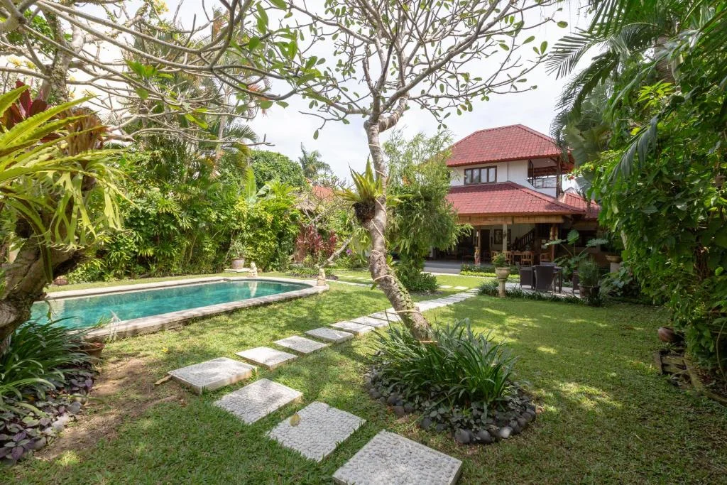 Tranquil 3-Bedroom Villa in Seminyak with Lush Garden & Private Pool – BVI45885