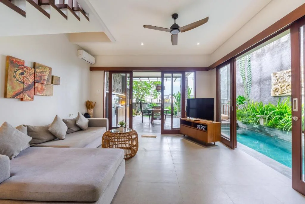 Stylish 3-Bedroom Villa in Canggu – Walk to the Beach & Trendy Cafes – BVI45928 — image 17