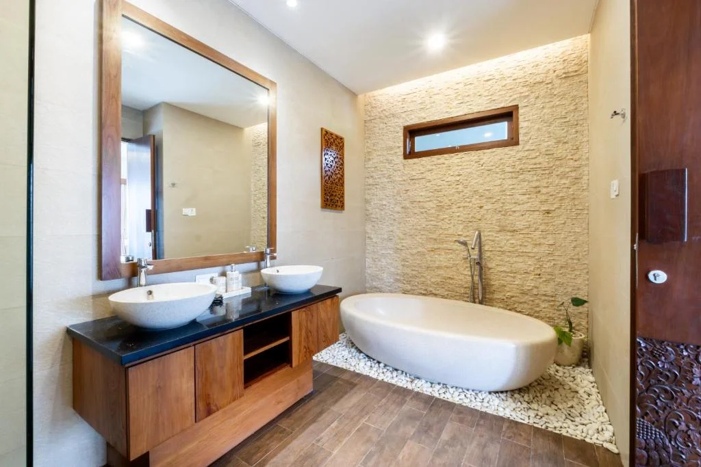 Stylish 3-Bedroom Villa in Canggu – Walk to the Beach & Trendy Cafes – BVI45928 — image 11