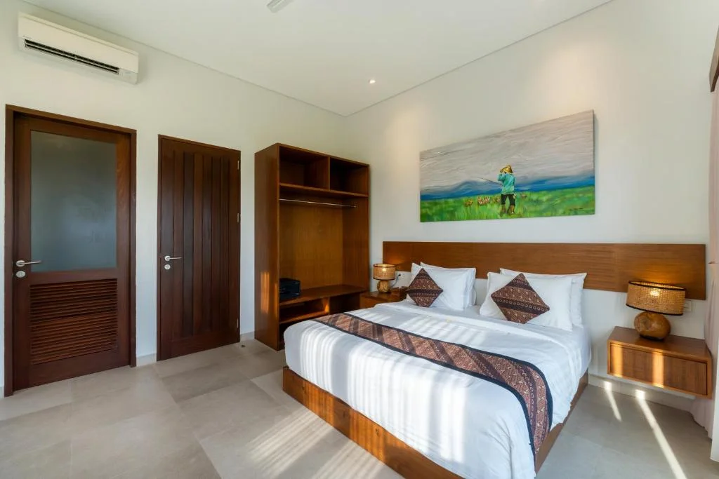 Stylish 3-Bedroom Villa in Canggu – Walk to the Beach & Trendy Cafes – BVI45928 — image 19