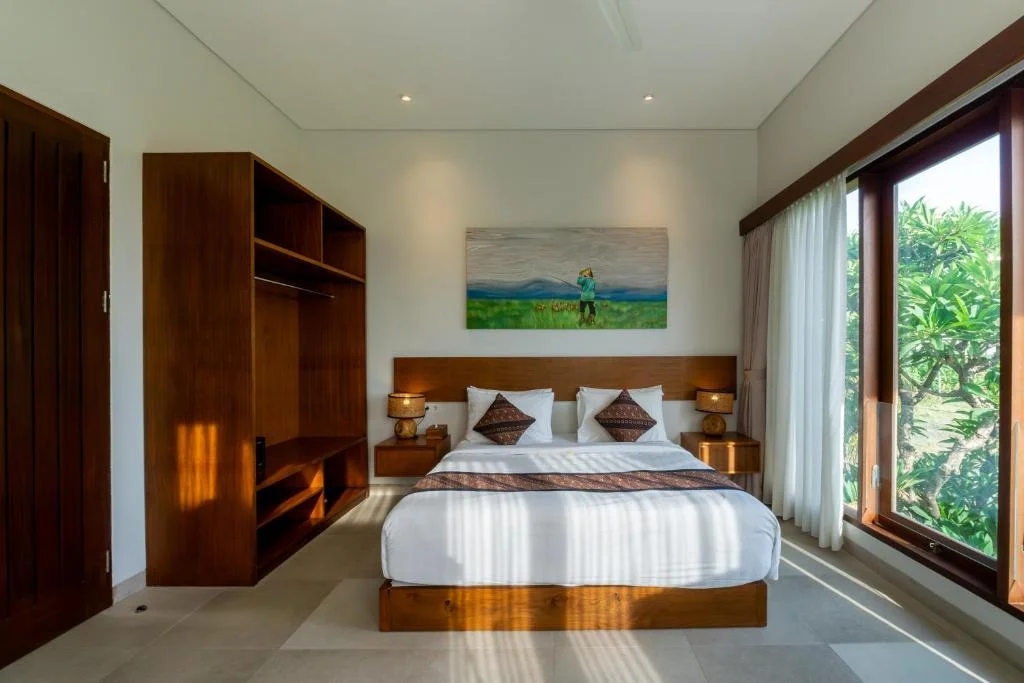 Stylish 3-Bedroom Villa in Canggu – Walk to the Beach & Trendy Cafes – BVI45928 — image 18