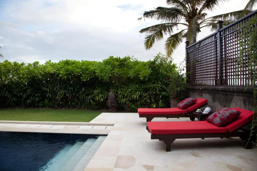 Oceanfront 5-Bedroom Luxury Villa with 2 Pools & Panoramic Sunset Views – Tanah Lot – BVI45957 — image 10
