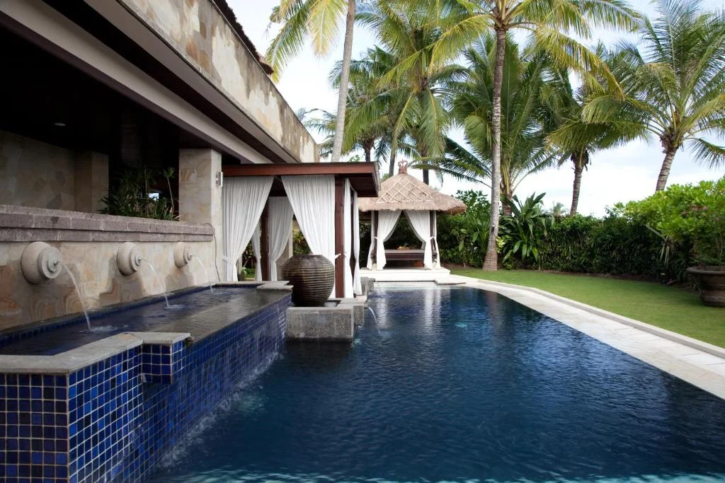 Oceanfront 5-Bedroom Luxury Villa with 2 Pools & Panoramic Sunset Views – Tanah Lot – BVI45957