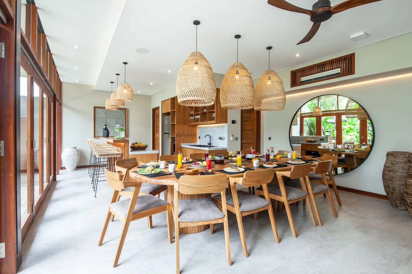 Stylish 6-Bedroom Villa in Canggu – Modern Comfort Meets Balinese Charm – BVI46023 — image 18