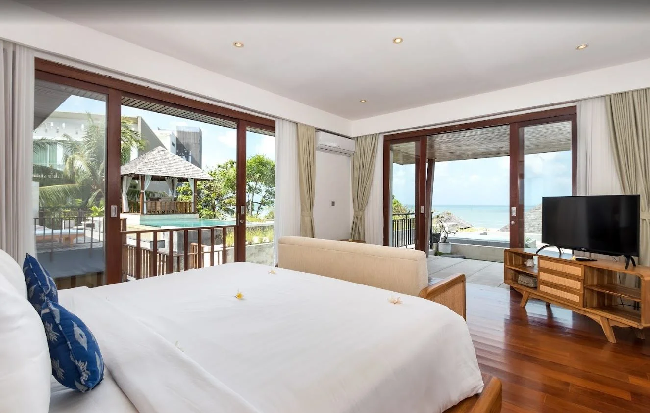 Stunning Beachfront 3-Bedroom Villa with Private Pool & Ocean Views – Batu Belig – BVI46355 — image 18
