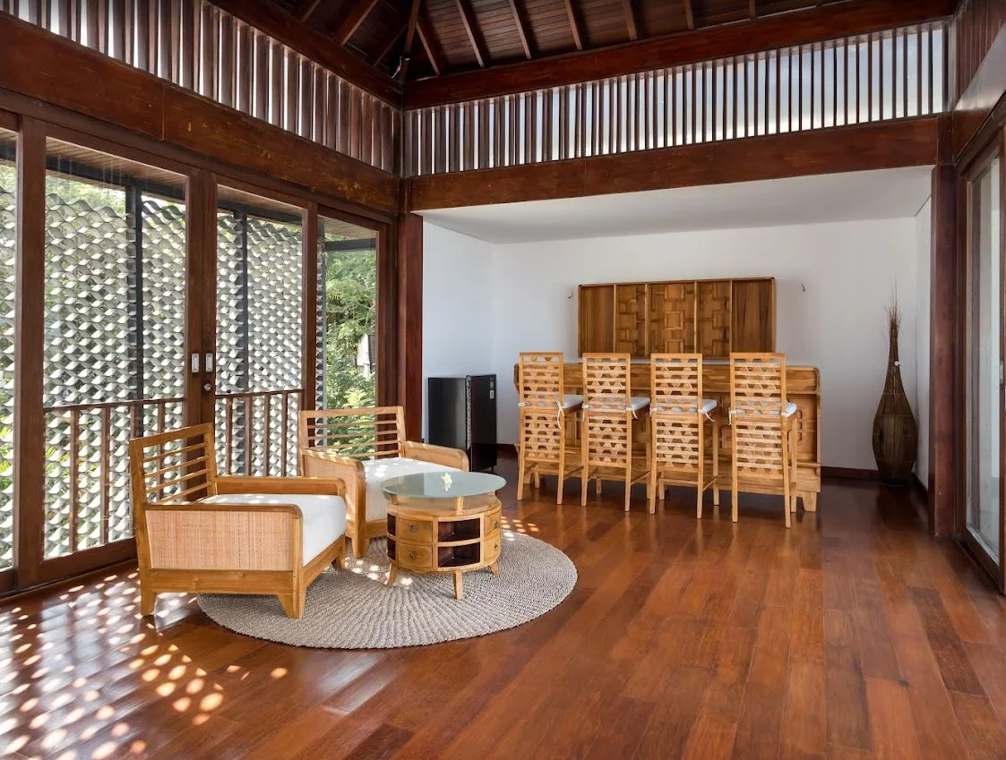 Stunning Beachfront 3-Bedroom Villa with Private Pool & Ocean Views – Batu Belig – BVI46355 — image 8