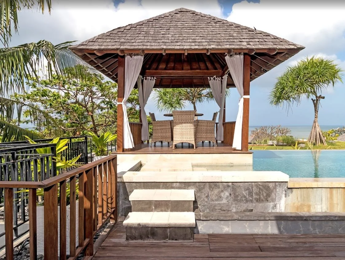 Stunning Beachfront 3-Bedroom Villa with Private Pool & Ocean Views – Batu Belig – BVI46355 — image 4
