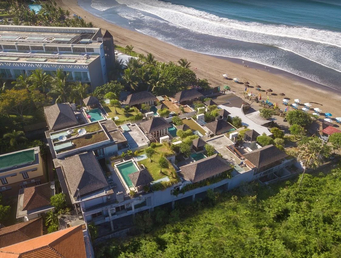 Stunning Beachfront 3-Bedroom Villa with Private Pool & Ocean Views – Batu Belig – BVI46355 — image 11