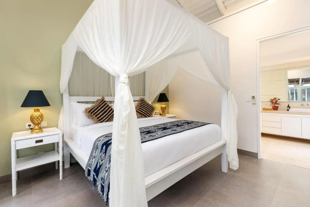 Stunning 7-Bedroom Luxury Villa in the Heart of Seminyak – Perfect for Families & Groups – BVI46402 — image 13