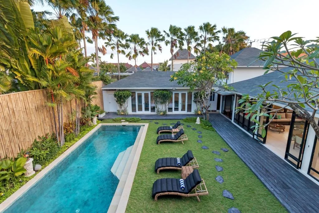 Stunning 7-Bedroom Luxury Villa in the Heart of Seminyak – Perfect for Families & Groups – BVI46402 — image 4