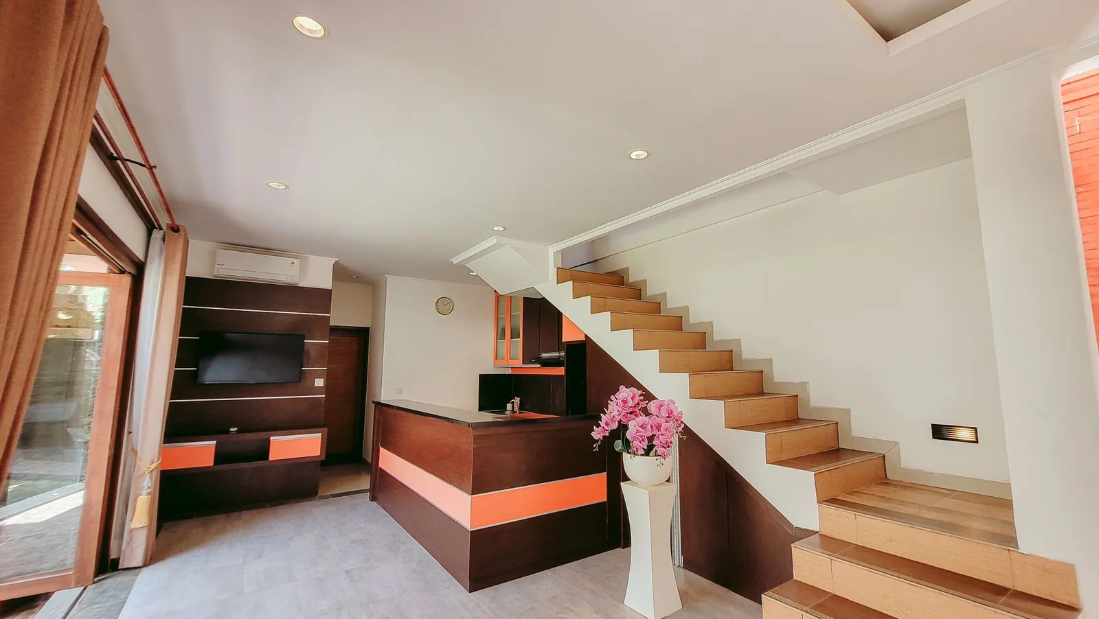 Secluded 3-Bedroom Villa in Saba, Keramas – Peaceful Retreat by the Black Sand Beach — image 12