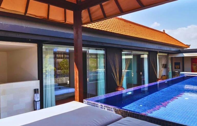 Chic 3-Bedroom Rooftop Apartment with Private Pool in Central Seminyak — image 4