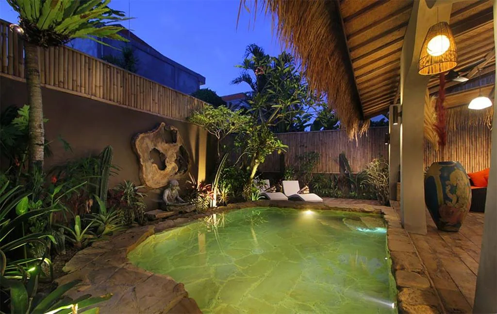 Stylish 2-Bedroom Private Villa in the Heart of Canggu, Just 800m to the Beach — image 7