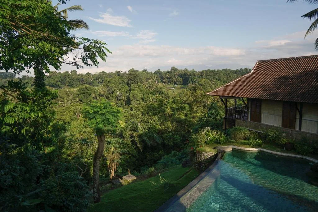 4 Bedroom Ubud Villa – A Serene Escape Amidst Nature — image 4