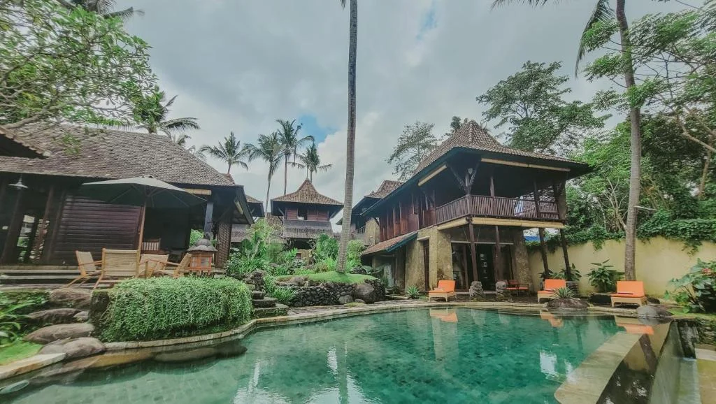 4 Bedroom Ubud Villa – A Serene Escape Amidst Nature — image 18