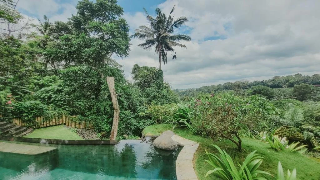 4 Bedroom Ubud Villa – A Serene Escape Amidst Nature — image 3