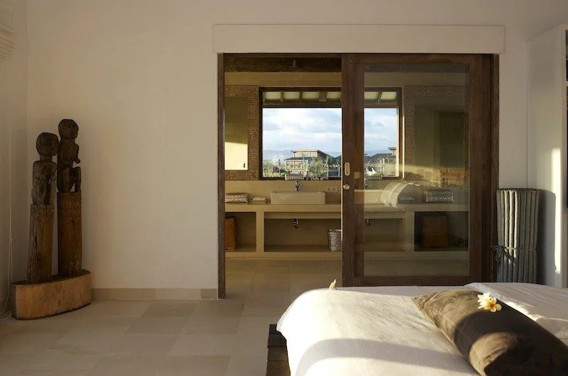 Serene 6-Bedroom Designer Villa with Ocean & Volcano Views – Bali — image 7