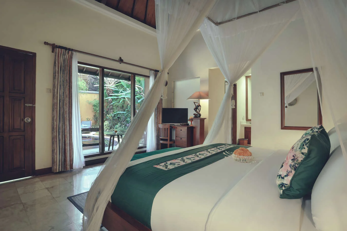 One Bedroom Executive Private Pool Villa – A Romantic Sanctuary in Sanur — image 8