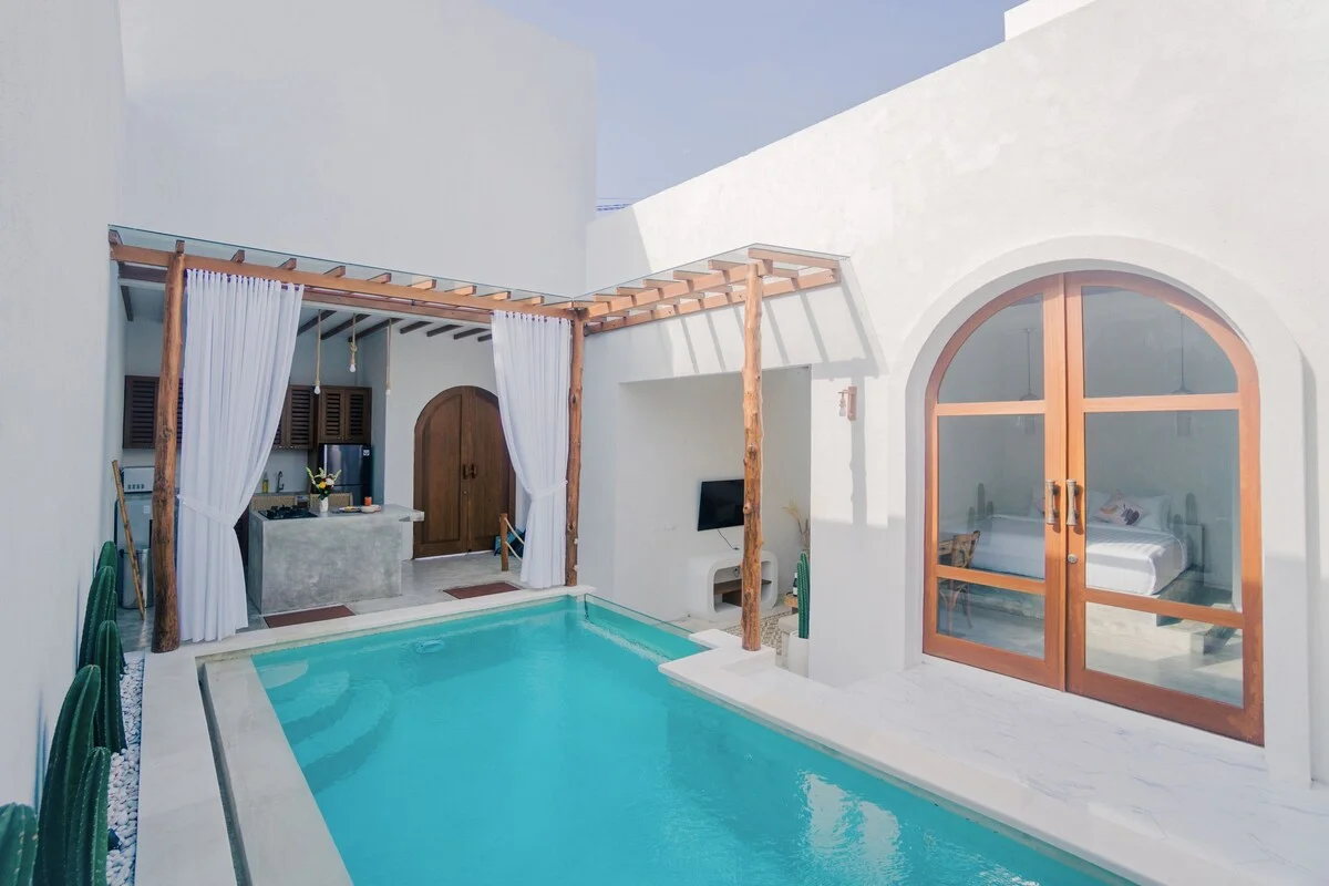 Modern 2-Bedroom Minimalist Villa with Private Pool in Kerobokan — image 16