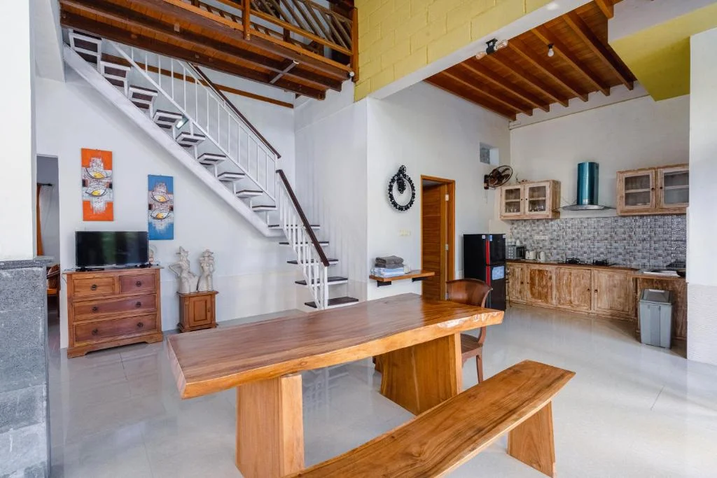 Elegant 3-Bedroom Villa with Private Pool & Outdoor Living Space, Perfect Bali Retreat — image 12