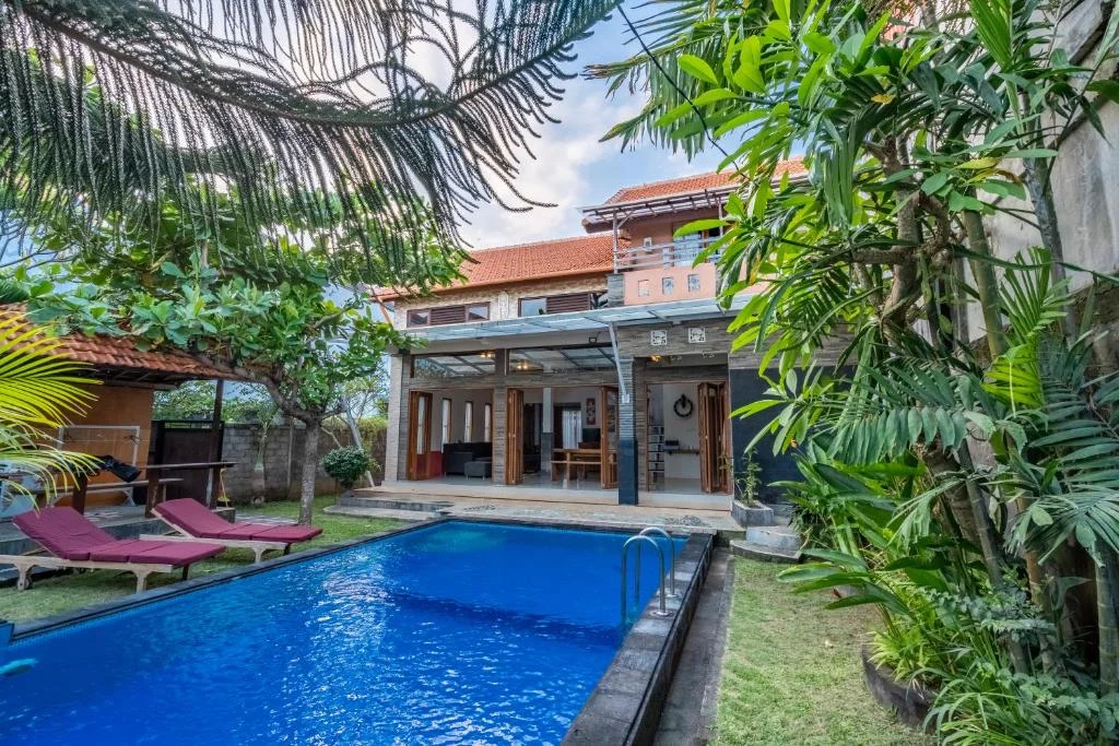 Elegant 3-Bedroom Villa with Private Pool & Outdoor Living Space, Perfect Bali Retreat — image 3