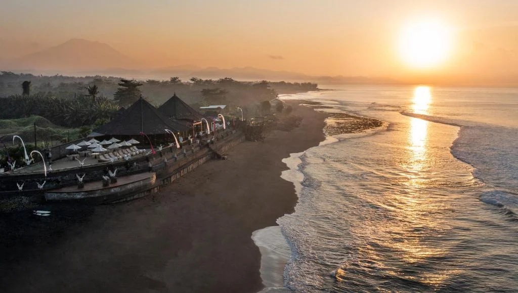 Spacious 7-Bedroom Private Villas – Tropical Oasis Near Bali’s Famous Surf Beaches — image 19