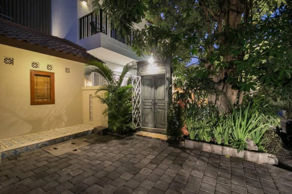 Peaceful 4-Bedroom Villa in the Heart of Seminyak, Walk to Beach — image 12