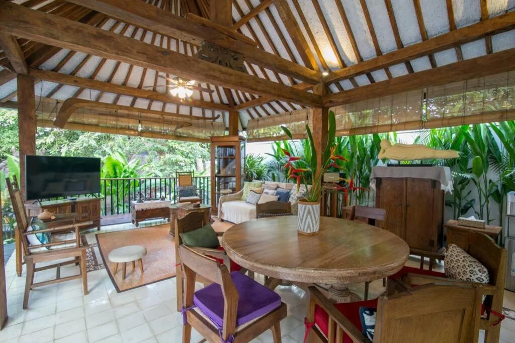Peaceful 4-Bedroom Villa in the Heart of Seminyak, Walk to Beach — image 4