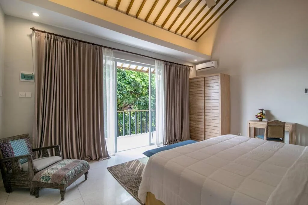 Peaceful 4-Bedroom Villa in the Heart of Seminyak, Walk to Beach — image 19