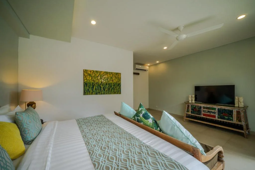 Chic 4-Bedroom Villa with Private Pool in Central Sanur – Walk to Beach & Shops — image 13