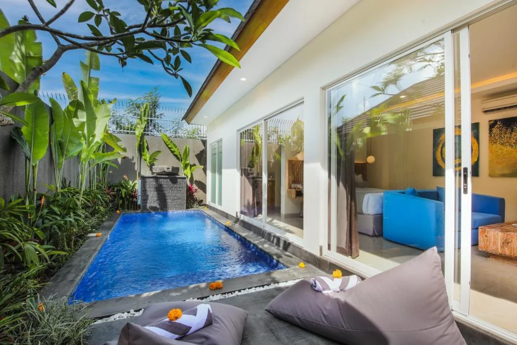 Romantic 1-Bedroom Villas with Private Pools in Seminyak — image 6